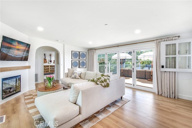 Detail Gallery Image 15 of 17 For 1445 Bluebird Canyon, Laguna Beach,  CA 92651 - 2 Beds | 1/1 Baths