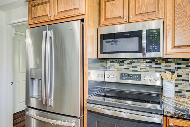 2164 Via Mariposa E, Laguna Woods CA: https://media.crmls.org/medias/a978d8dc-47d0-428b-89d4-8aa67c2d7a13.jpg