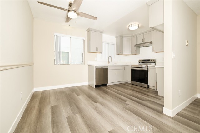 Image 19 of 38 For 4110 Hathaway Ave