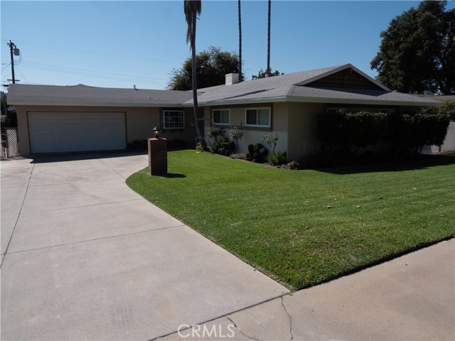 702 E Carroll Ave, Glendora, CA 91741