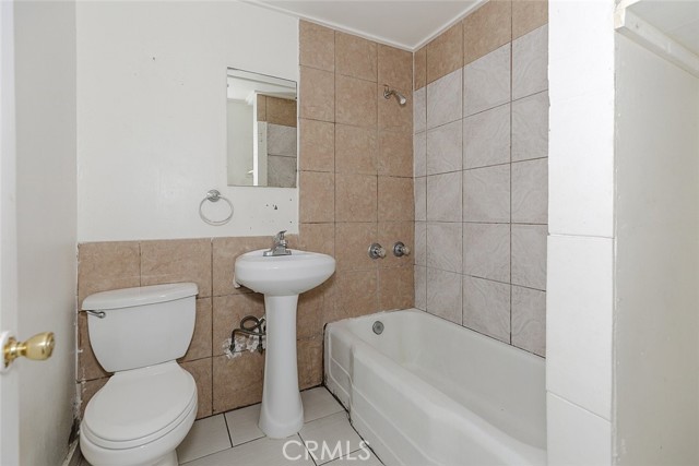 Detail Gallery Image 33 of 37 For 11523 Vanport Ave, Sylmar,  CA 91342 - 3 Beds | 2 Baths