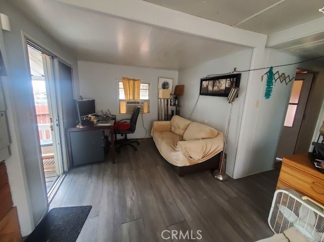 Detail Gallery Image 8 of 18 For 1425 W 132nd St #1,  Gardena,  CA 90249 - 1 Beds | 1 Baths