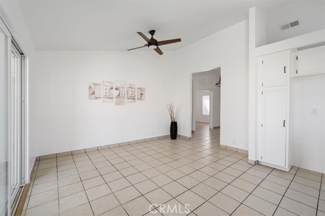 Detail Gallery Image 9 of 35 For 44632 17th, Lancaster,  CA 93534 - 5 Beds | 2 Baths