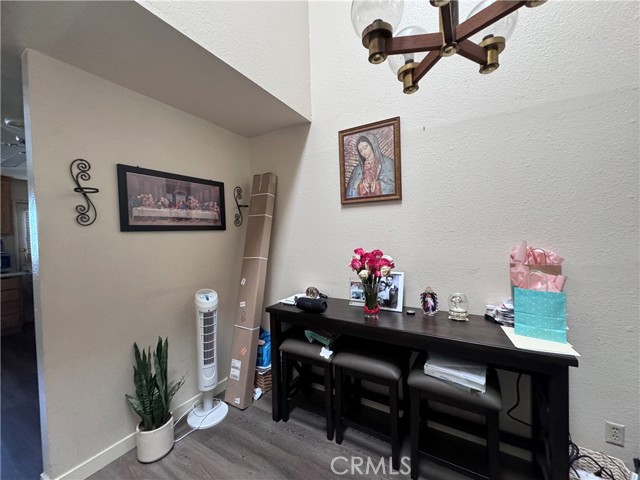 Detail Gallery Image 4 of 16 For 7301 Lennox Ave #B8,  Van Nuys,  CA 91405 - 2 Beds | 2 Baths