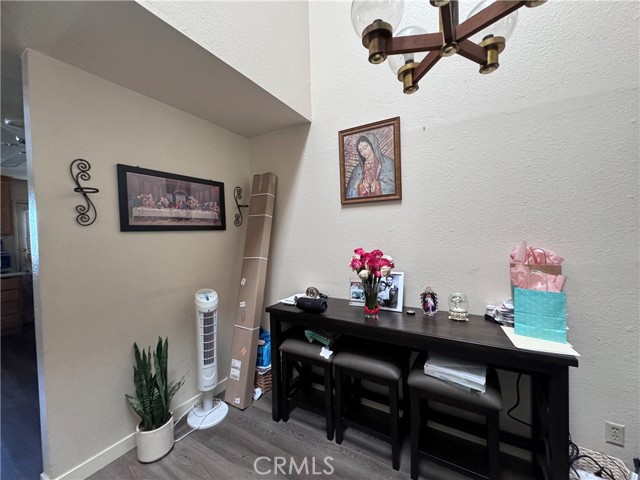 Detail Gallery Image 4 of 16 For 7301 Lennox Ave #B8,  Van Nuys,  CA 91405 - 2 Beds | 2 Baths