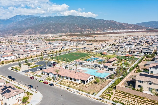Detail Gallery Image 66 of 69 For 16657 Snowdrop Ln #2,  Fontana,  CA 92336 - 4 Beds | 3 Baths