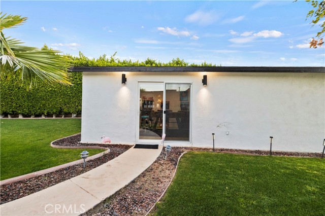 1757 Park View Drive, Palm Springs CA: https://media.crmls.org/medias/a97bdf12-ed03-4924-be0b-590834c1bce5.jpg