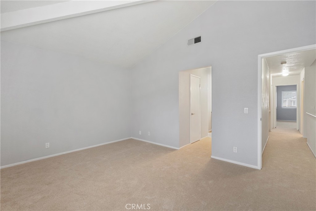 https://media.crmls.org/medias/a97d1d45-8870-49bb-832d-52dfbf7a7e54.jpg?preset=X-Large