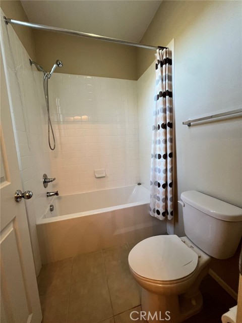 Detail Gallery Image 12 of 29 For 135 Violet Bloom, Irvine,  CA 92618 - 4 Beds | 3 Baths