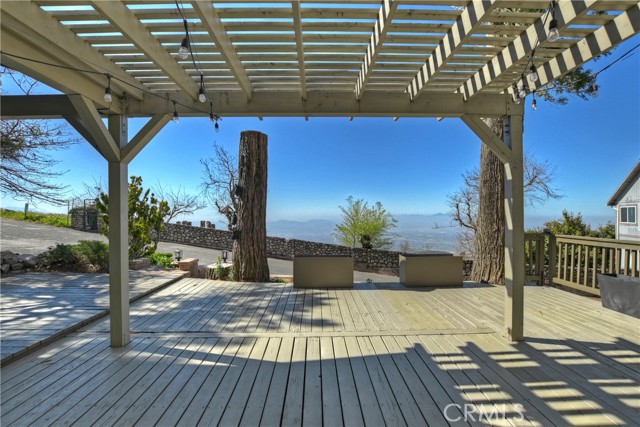 Detail Gallery Image 11 of 48 For 22962 Valley View Dr, Crestline,  CA 92325 - 3 Beds | 2 Baths