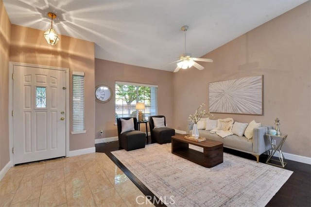 1882 Hunji Drive, Yuba City CA: https://media.crmls.org/medias/a97e2467-c64c-46ee-82b5-220c5ce1a0eb.jpg