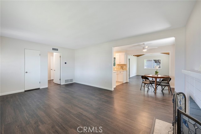 228 W OLD MILL, Corona CA: https://media.crmls.org/medias/a97e2d38-b3b4-482d-8f2d-e36bffc65a81.jpg