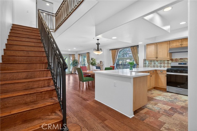 Detail Gallery Image 15 of 69 For 4301 Los Feliz #12,  Los Angeles,  CA 90027 - 2 Beds | 3 Baths