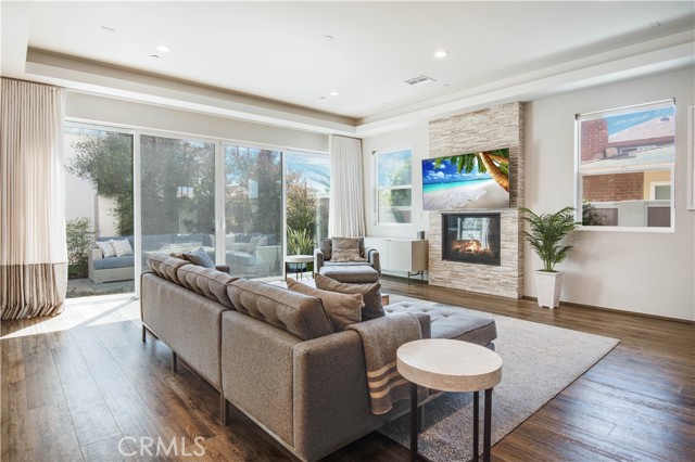 2206 Warfield Avenue, Redondo Beach, California 90278, 4 Bedrooms Bedrooms, ,3 BathroomsBathrooms,Residential,Sold,Warfield,SB22060456