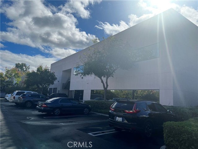 5 Oldfield, Irvine, California 92618, ,Commercial Lease,For Rent,5 Oldfield,CRDW24006668