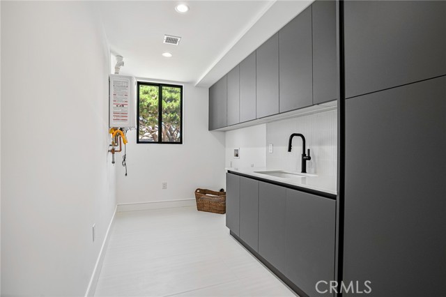 1003 S Prospect Ave, Redondo Beach CA: https://media.crmls.org/medias/a97fdd20-c250-4ed1-9460-e86066c9a08c.jpg