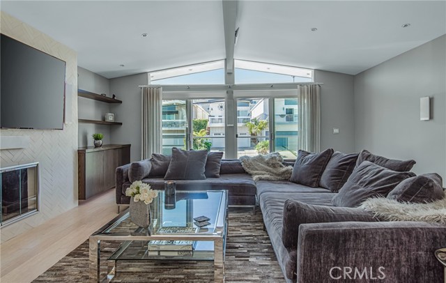 1616 Stanford Avenue, Redondo Beach, California 90278, 3 Bedrooms Bedrooms, ,2 BathroomsBathrooms,Residential,Sold,Stanford,SB22034123