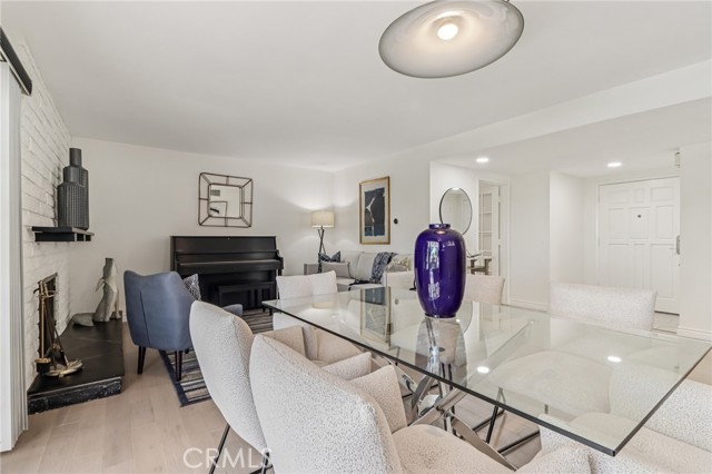 Detail Gallery Image 10 of 42 For 12131 Woodley Ave, Granada Hills,  CA 91344 - 4 Beds | 2/1 Baths