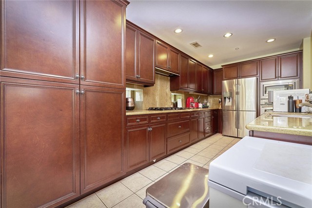 18977 Phelham Way, Yorba Linda CA: https://media.crmls.org/medias/a980f45a-3faf-4827-9231-79ddf52cb218.jpg