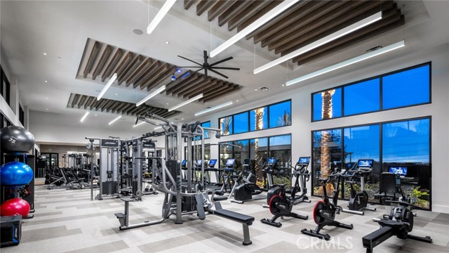 Detail Gallery Image 9 of 22 For 288 Sage Way, Montebello,  CA 90640 - 4 Beds | 2/1 Baths