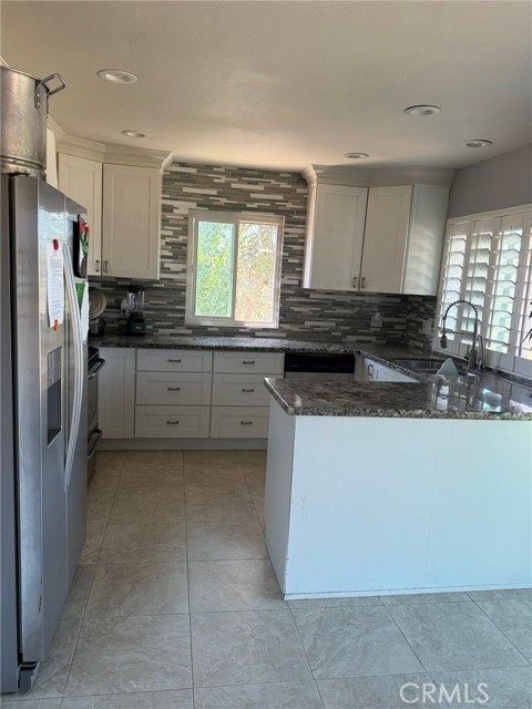Detail Gallery Image 3 of 27 For 8904 Nelson Way, Escondido,  CA 92026 - 4 Beds | 4/1 Baths