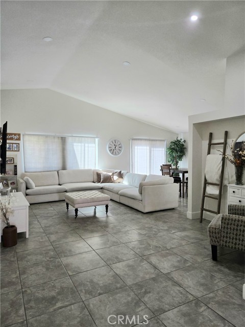 Detail Gallery Image 6 of 28 For 40833 Caballero Dr, Cherry Valley,  CA 92223 - 2 Beds | 2 Baths