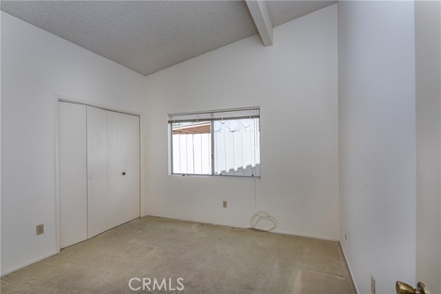 Detail Gallery Image 22 of 39 For 6849 Whitaker Ave, Lake Balboa,  CA 91406 - 3 Beds | 2 Baths