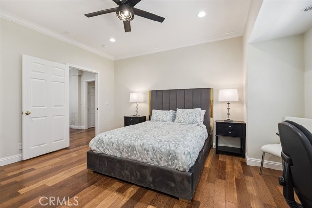 2104 Crenshaw Boulevard, Los Angeles CA: https://media.crmls.org/medias/a98310ce-742a-446d-93e1-5d9b4c8bc384.jpg