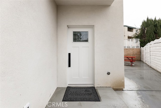 Detail Gallery Image 5 of 25 For 10631 Collett #1/2,  Granada Hills,  CA 91344 - 3 Beds | 2/1 Baths