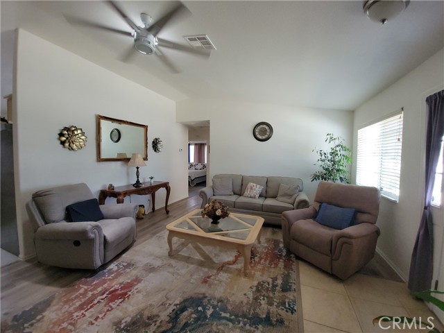 Detail Gallery Image 7 of 47 For 26866 Oakmont Dr, Menifee,  CA 92586 - 3 Beds | 2 Baths