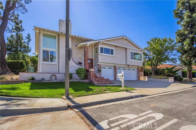 2239 Maystone Place, Rowland Heights CA: https://media.crmls.org/medias/a983aa1c-e87b-4985-9d29-ff9d0673f036.jpg