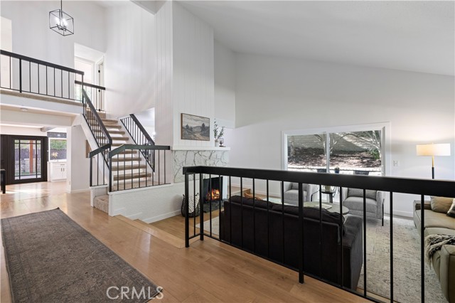 Detail Gallery Image 9 of 52 For 25457 via Macarena, Valencia,  CA 91355 - 5 Beds | 3 Baths