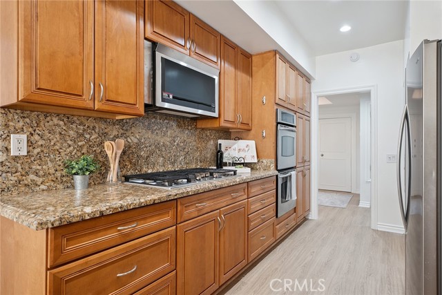 5416 Zelzah Avenue, Encino CA: https://media.crmls.org/medias/a983d5e7-b7ff-4435-ba1c-b5672075db76.jpg