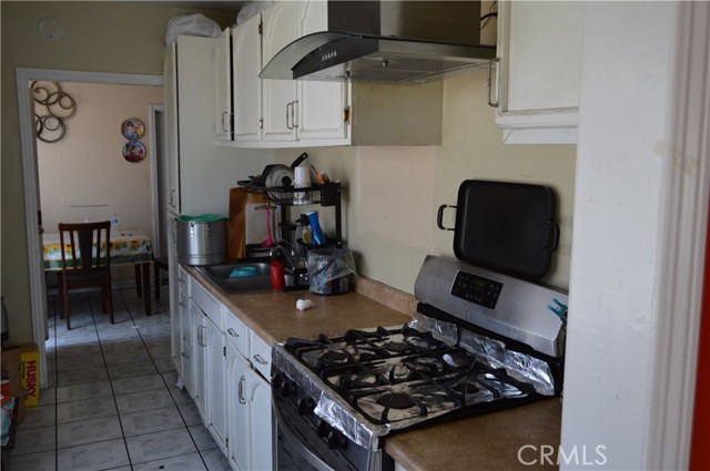 13104 Hoyt Street, Pacoima CA: https://media.crmls.org/medias/a9842797-a627-4b0a-9d54-b67523d89b0c.jpg