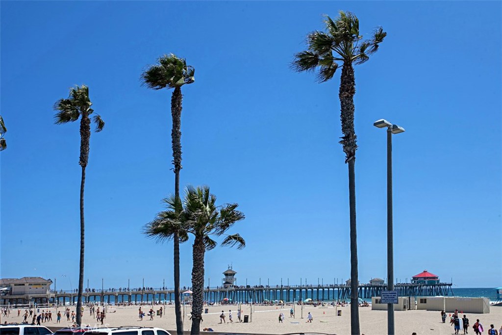 MLS #OC25090987 img 3