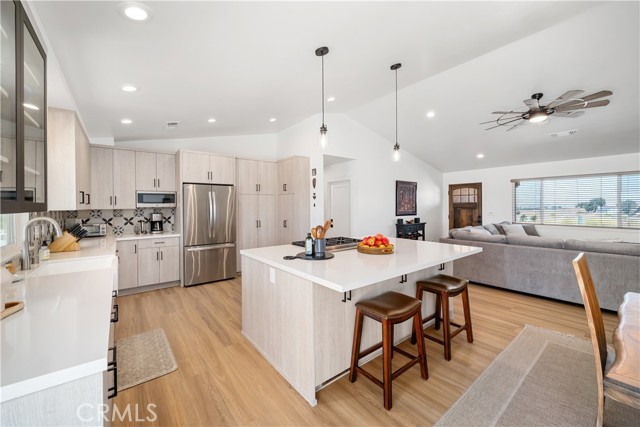 Detail Gallery Image 10 of 48 For 5696 Reindeer Pl, Paso Robles,  CA 93446 - 3 Beds | 2 Baths