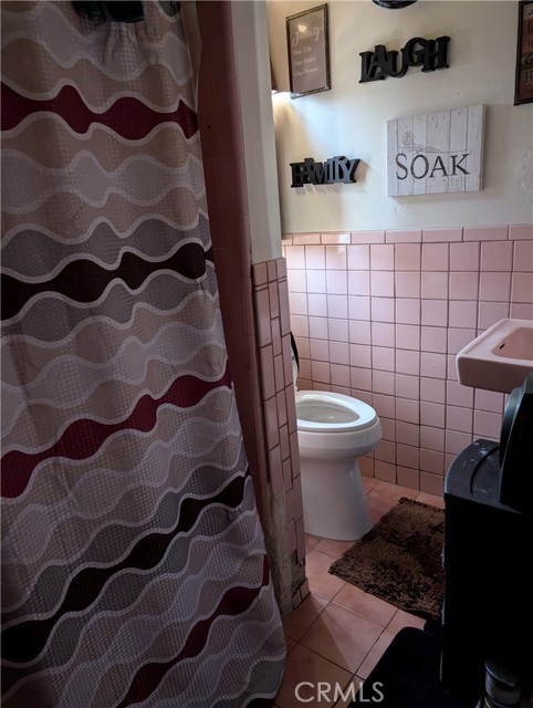 Detail Gallery Image 34 of 41 For 203 W 77th St St, Los Angeles,  CA 90003 - – Beds | – Baths