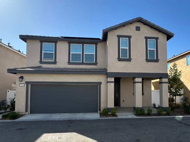 Detail Gallery Image 2 of 31 For 2511 Gunner Ridge Way, Rialto,  CA 92377 - 3 Beds | 2/1 Baths