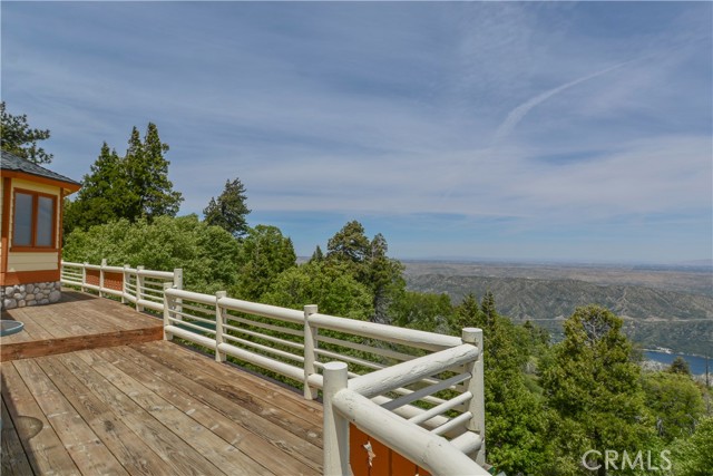 Detail Gallery Image 14 of 75 For 194 Cedar Lake Dr, Cedarpines Park,  CA 92322 - 7 Beds | 3/1 Baths