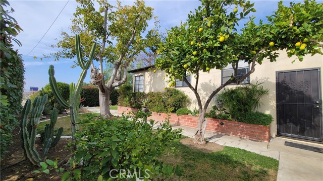 Detail Gallery Image 25 of 58 For 2701 Berkeley, Bakersfield,  CA 93305 - 3 Beds | 2 Baths