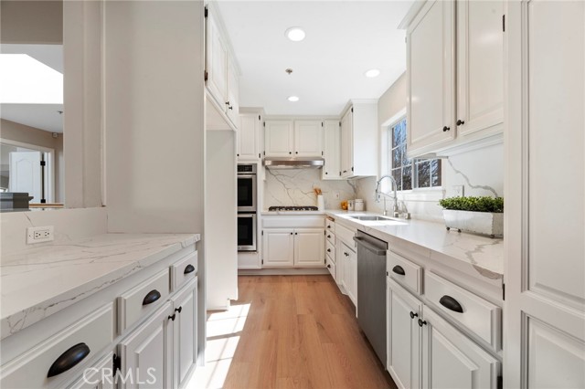 2514 Gates Avenue, Redondo Beach, California 90278, 3 Bedrooms Bedrooms, ,2 BathroomsBathrooms,Residential,Sold,Gates,SB22086525