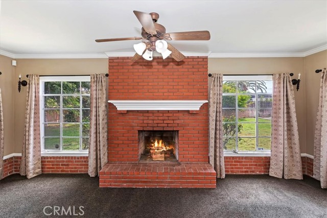 1350 E Chase Drive, Corona CA: https://media.crmls.org/medias/a9875858-0eb1-43f8-86d1-02f567b29a9d.jpg