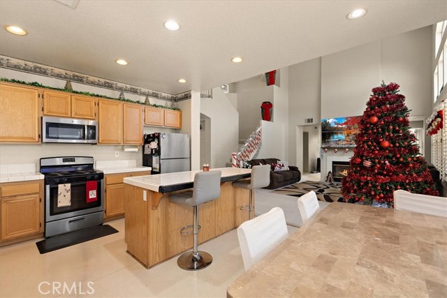 Detail Gallery Image 14 of 41 For 3527 Galatea Way, Corona,  CA 92882 - 4 Beds | 3 Baths