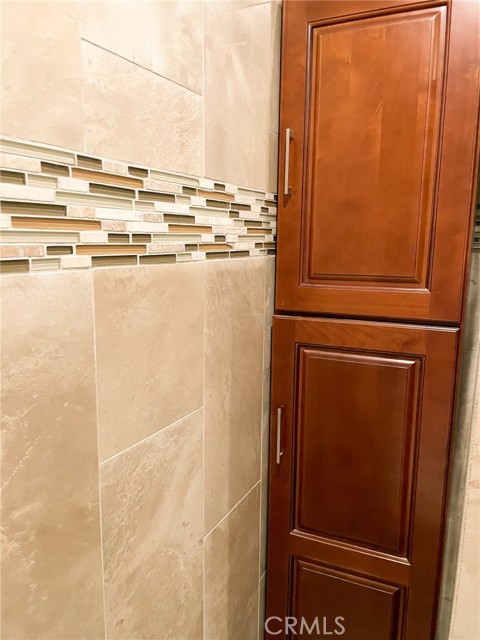 10016 Sophia Avenue, North Hills CA: https://media.crmls.org/medias/a9883de8-214c-4ac8-8082-41f5898e4823.jpg