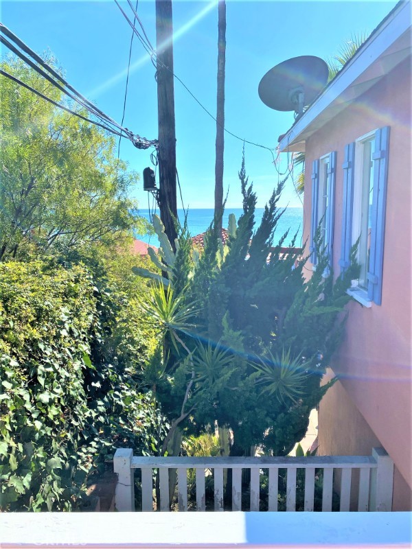 Detail Gallery Image 9 of 31 For 273 Lower Cliff Dr, Laguna Beach,  CA 92651 - 1 Beds | 1 Baths