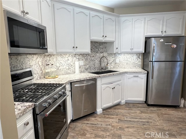 Detail Gallery Image 15 of 56 For 8701 Maggiore Ln, Bakersfield,  CA 93312 - 3 Beds | 2 Baths