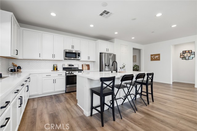 Detail Gallery Image 21 of 73 For 29807 Saddle Ranch Pl, Menifee,  CA 92584 - 4 Beds | 2 Baths