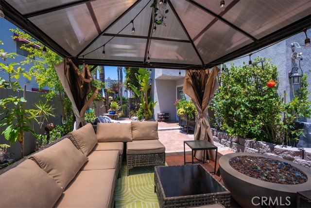 Detail Gallery Image 4 of 44 For 27766 Emerald #4,  Mission Viejo,  CA 92691 - 2 Beds | 2/1 Baths