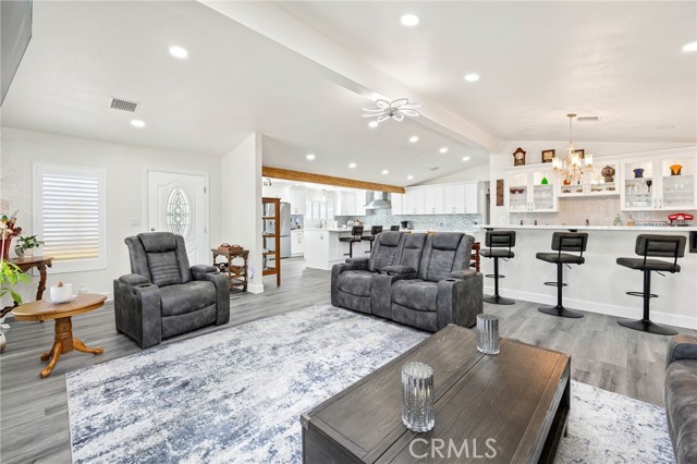 Detail Gallery Image 8 of 52 For 1612 Brentwood, Hemet,  CA 92545 - 3 Beds | 2 Baths