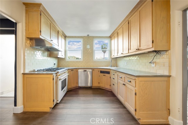 Detail Gallery Image 15 of 31 For 1620 Ina Dr, Glendale,  CA 91206 - 3 Beds | 1/1 Baths